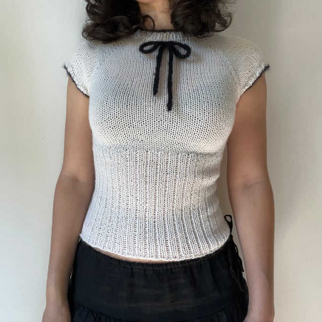 moth tee in bleach white (alpaca)