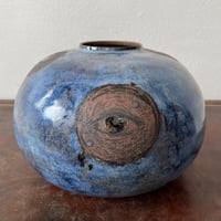 Image 2 of blue eye dot vase