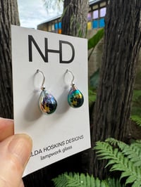 Image 7 of Iris Lustre Drops