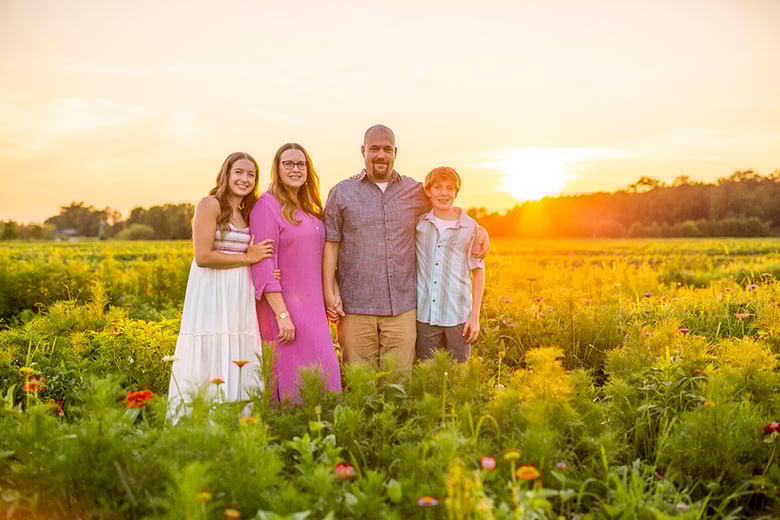 Image of WILDFLOWERS MINI SESSION (ROUND 3!!) - 8/14/25 - $275