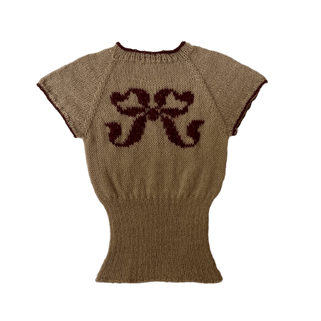 moth tee with burgundy bow (alpaca)