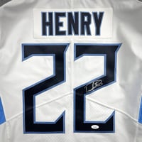Image 4 of 2021 Nike NFL Authentic Jersey Tennessee Titans Derrick Henry Autograph JSA