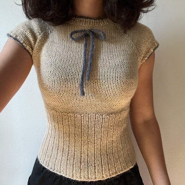 moth tee in wheat (alpaca)