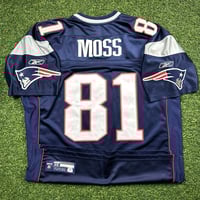 Image 2 of 2009 Reebok NFL Authentic Jersey New England Patriots Randy Moss 52 50th Patch