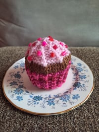 Image 14 of Knitted Cupcakes