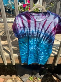 “Sapphire Bloom” Tie-Dye Tee – Size Medium