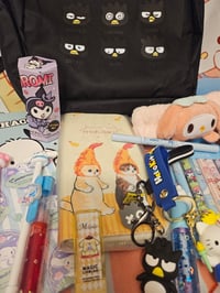 Image 6 of Badtz-Maru Backpack Meets Family & Friends Bundle 