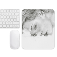 Image 4 of Felix LV mouse pad