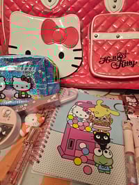 Image 3 of Hello Kitty Travel Bag Bundle 