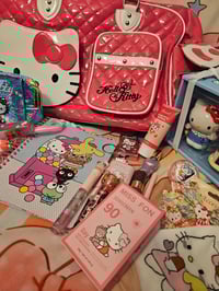 Image 6 of Hello Kitty Travel Bag Bundle 