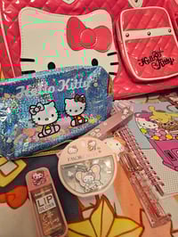 Image 7 of Hello Kitty Travel Bag Bundle 