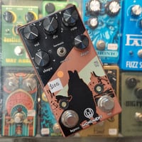 Used Walrus Monument  Harmonic TapTremolo V2