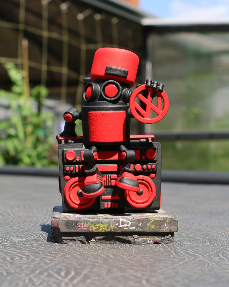 Image of Boombox UMEdroid (black and red)