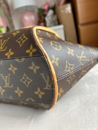 Image 14 of Louis Vuitton Monogram Ellipse MM Bag