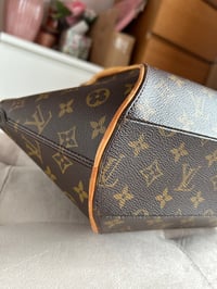 Image 13 of Louis Vuitton Monogram Ellipse MM Bag