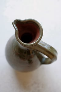 Image 3 of Aiguière en terre cuite émaillée 