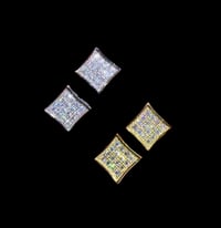 Image 1 of Square  earing 7mm argent 925+ moissanite