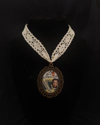 Image 2 of Isla Choker