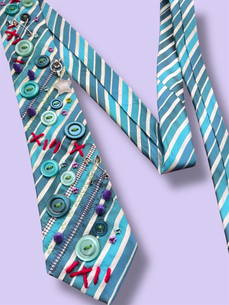 Image of TRINKET TIE #2.3