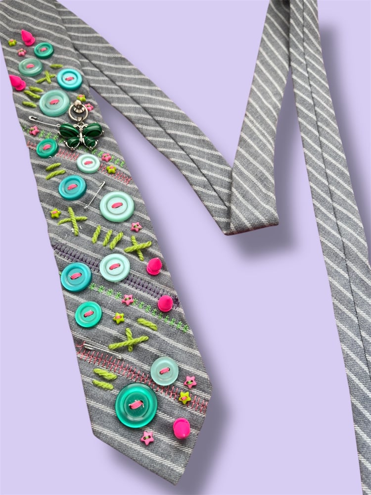 Image of TRINKET TIE #2.2