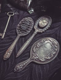 Image 3 of Scrying hand mirrors 