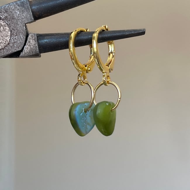 'green heart leaf' gold huggie hoop earrings