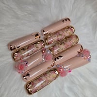 Image 4 of Vintage Romance Nailz