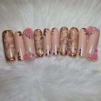 Image 1 of Vintage Romance Nailz