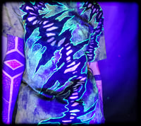 Image 2 of GRIN UV (small)