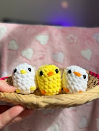 Image 1 of Crochet Chick Keychain – Handmade Amigurumi Baby Chicken – Kawaii Yellow Bird Charm 