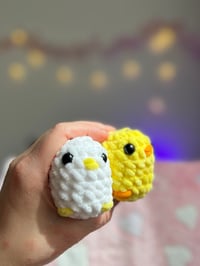 Image 4 of Crochet Chick Keychain – Handmade Amigurumi Baby Chicken – Kawaii Yellow Bird Charm 