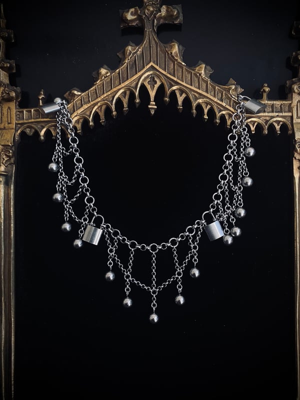 Image of gaol necklace