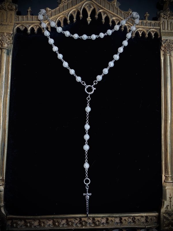 Image of pearl rosary