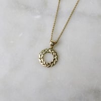 Image 5 of Wreath Pendant in Gold