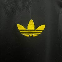 Image 6 of Manchester United 25-26 Third Away