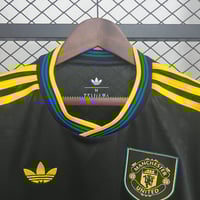 Image 8 of Manchester United 25-26 Third Away