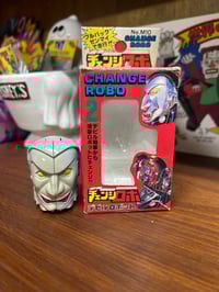 Image 1 of Vampire change robo