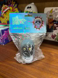 Jumping Skull