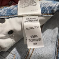 Image 6 of AGOLDE Shorts ,Riley Button fly, light wash , high rise,  distressed 100 %  organic cotton SZ 26