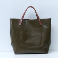 Image 3 of Handheld Tote with hex base