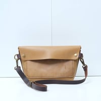 Image 3 of Commuter Small in vintage butter