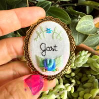 Broche gast #1