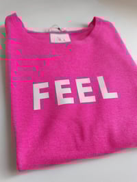 Image 2 of CAMISETA FEEL