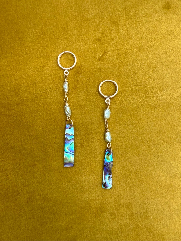 Image of Abalone pistachio huggies