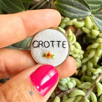 Broche crotte #4
