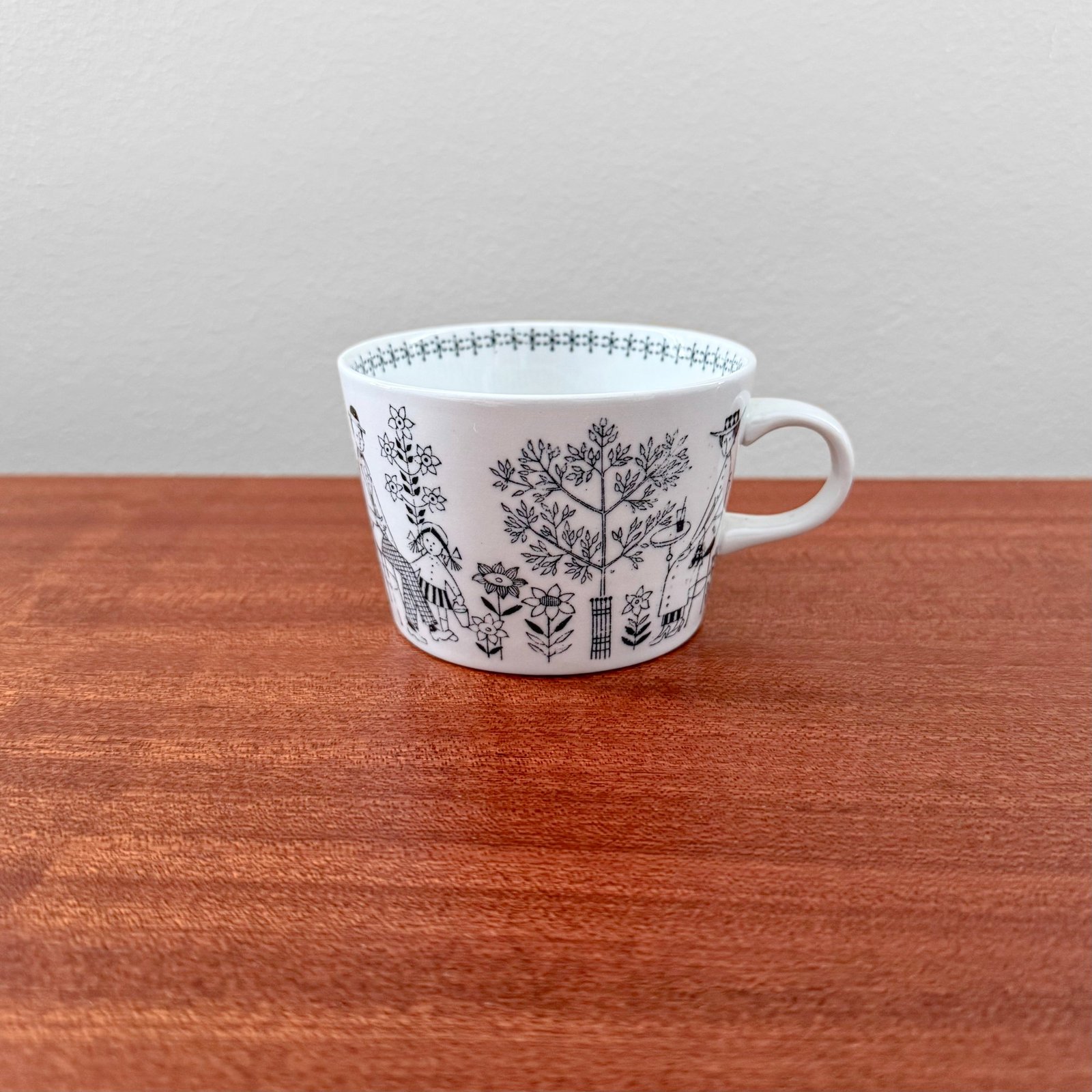 Arabia Finland Emilia TV Set | Nordic Wares Store