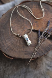 Image 3 of Collana Falange di Capriolo -Kyanite-