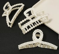 3pc Assorted Pearl Claw Clips (Random Style)
