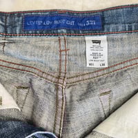 Image 6 of Men's Levi's 527 Jeans, , Vintage 2006,  low rise , boot cut, med wash , 31 / 30 