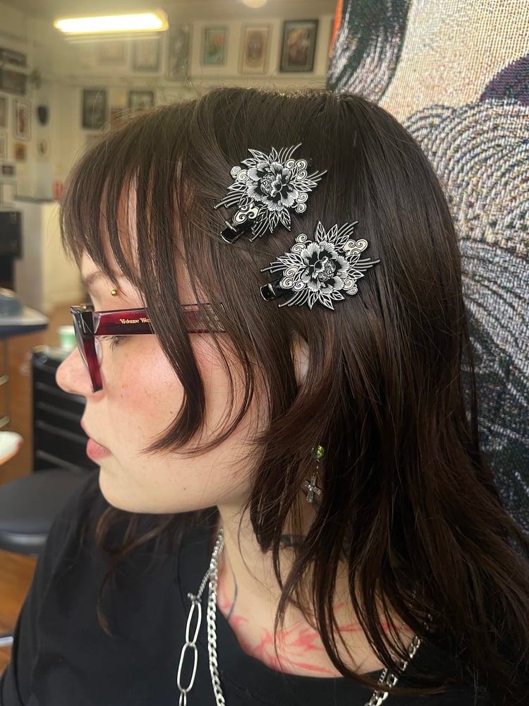 Image of Miss Orange Hair Clip & Pin